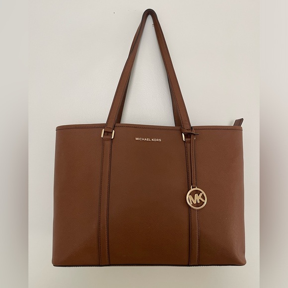 Michael Kors Handbags - MICHAEL KORS - Brown Jet Set Travel Large Shoulder Tote Purse